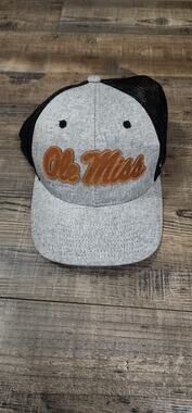 Ole Miss Grey Cap With Leather Patch L B38